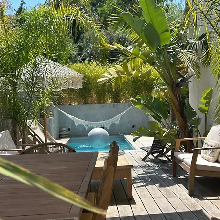 Nyaraló Maison Avec Piscine Proche Mer, Calme Et Paisible Le Pradet