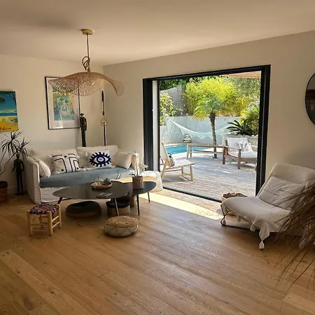 Maison Avec Piscine Proche Mer, Calme Et Paisible Le Pradet