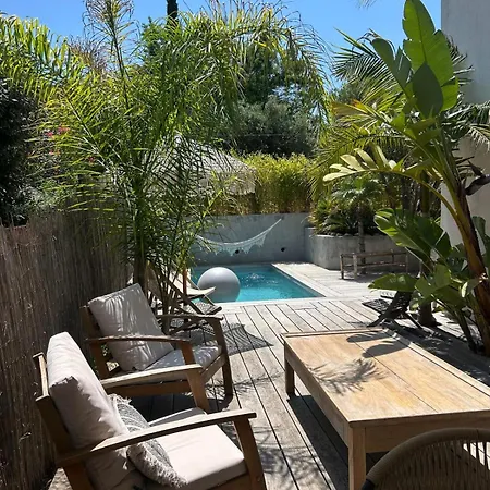 Hébergement de vacances Maison Avec Piscine Proche Mer, Calme Et Paisible Le Pradet