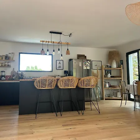 Maison Avec Piscine Proche Mer, Calme Et Paisible * Le Pradet